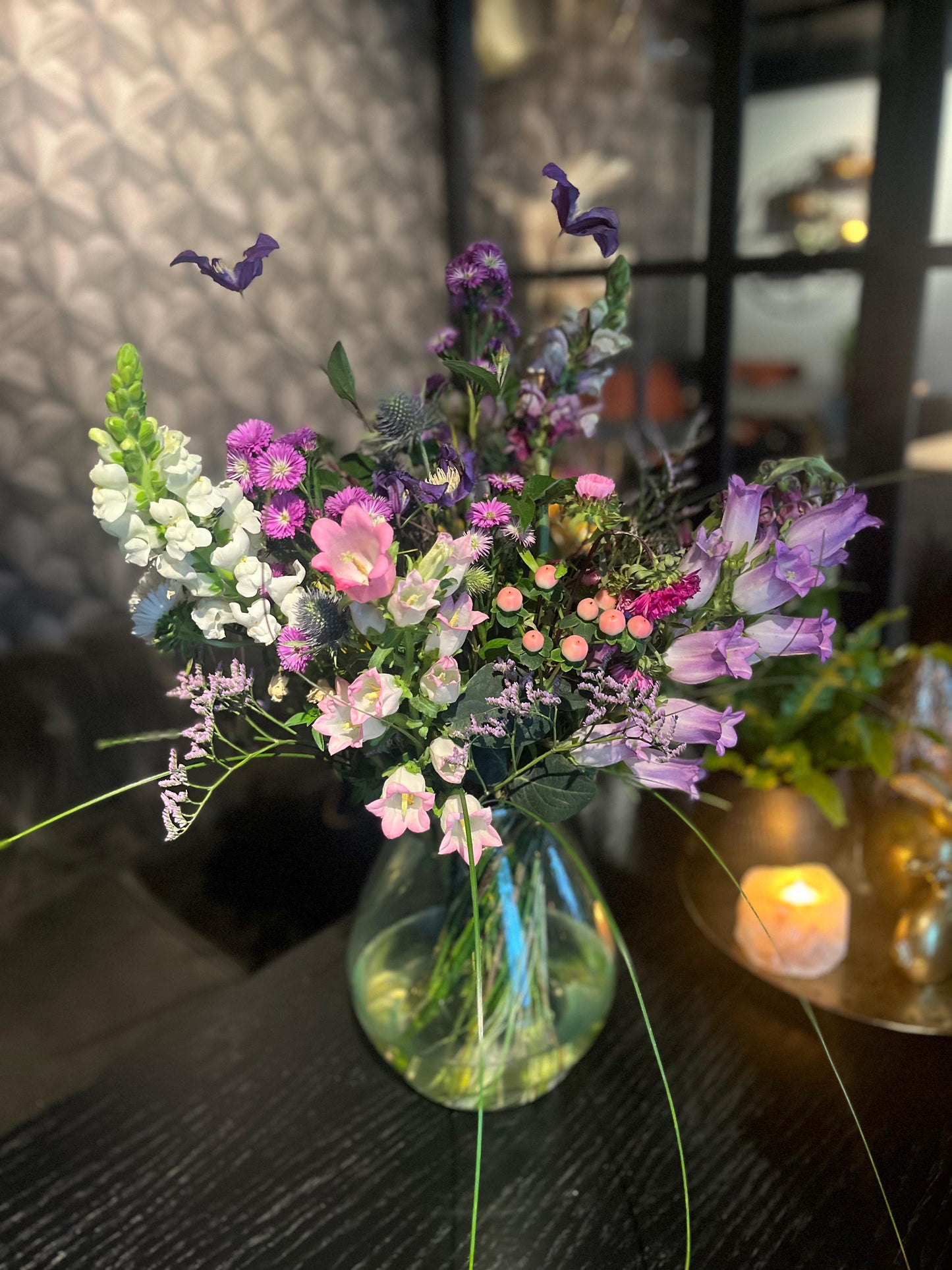 Blooming Welcome Package (minimum 3 days before arrival)